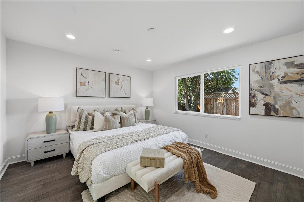 2441 Lambert Place