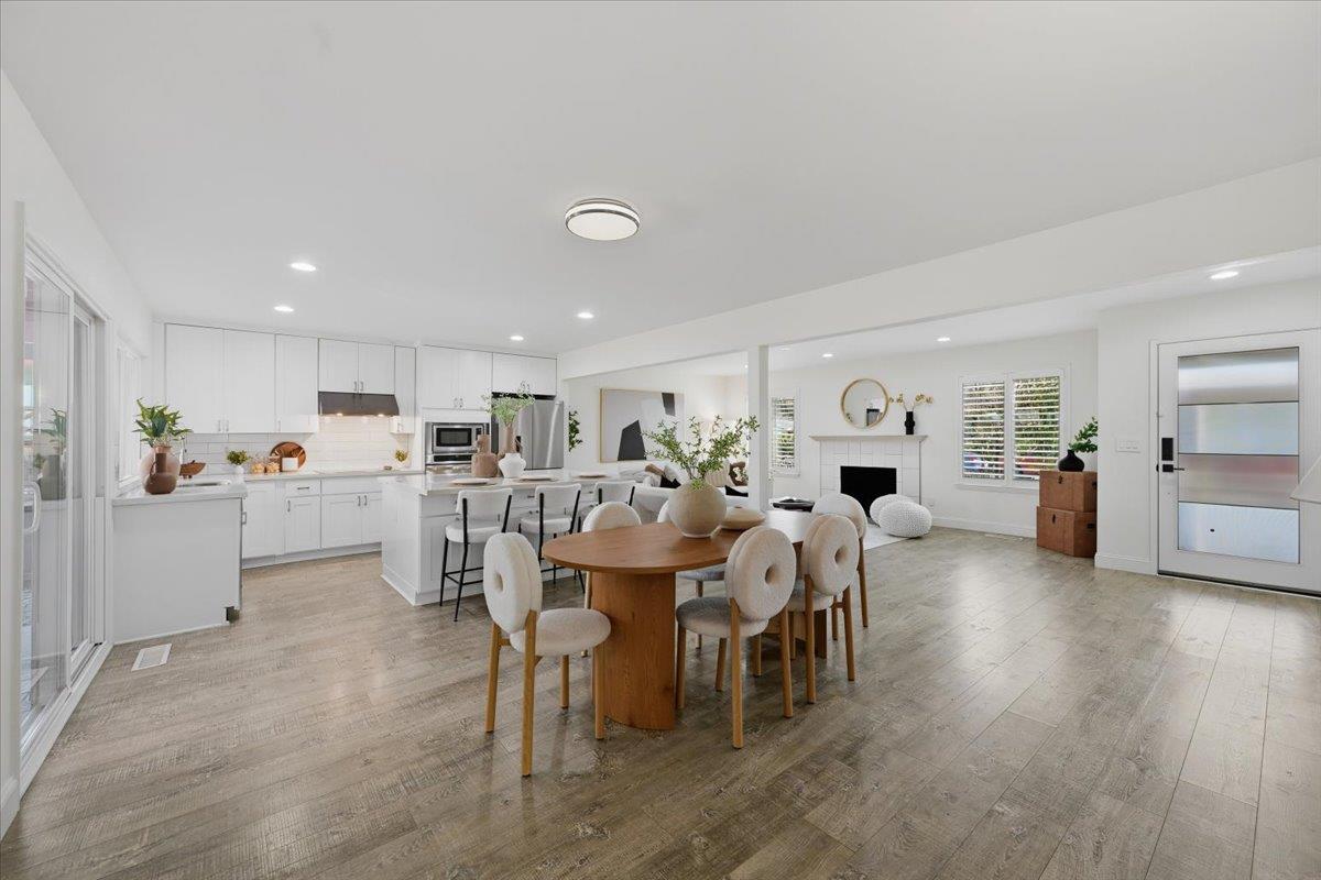 2441 Lambert Place