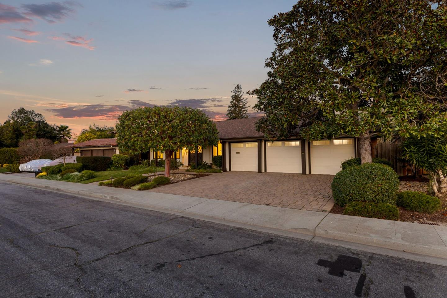 3411 Shady Spring Lane
