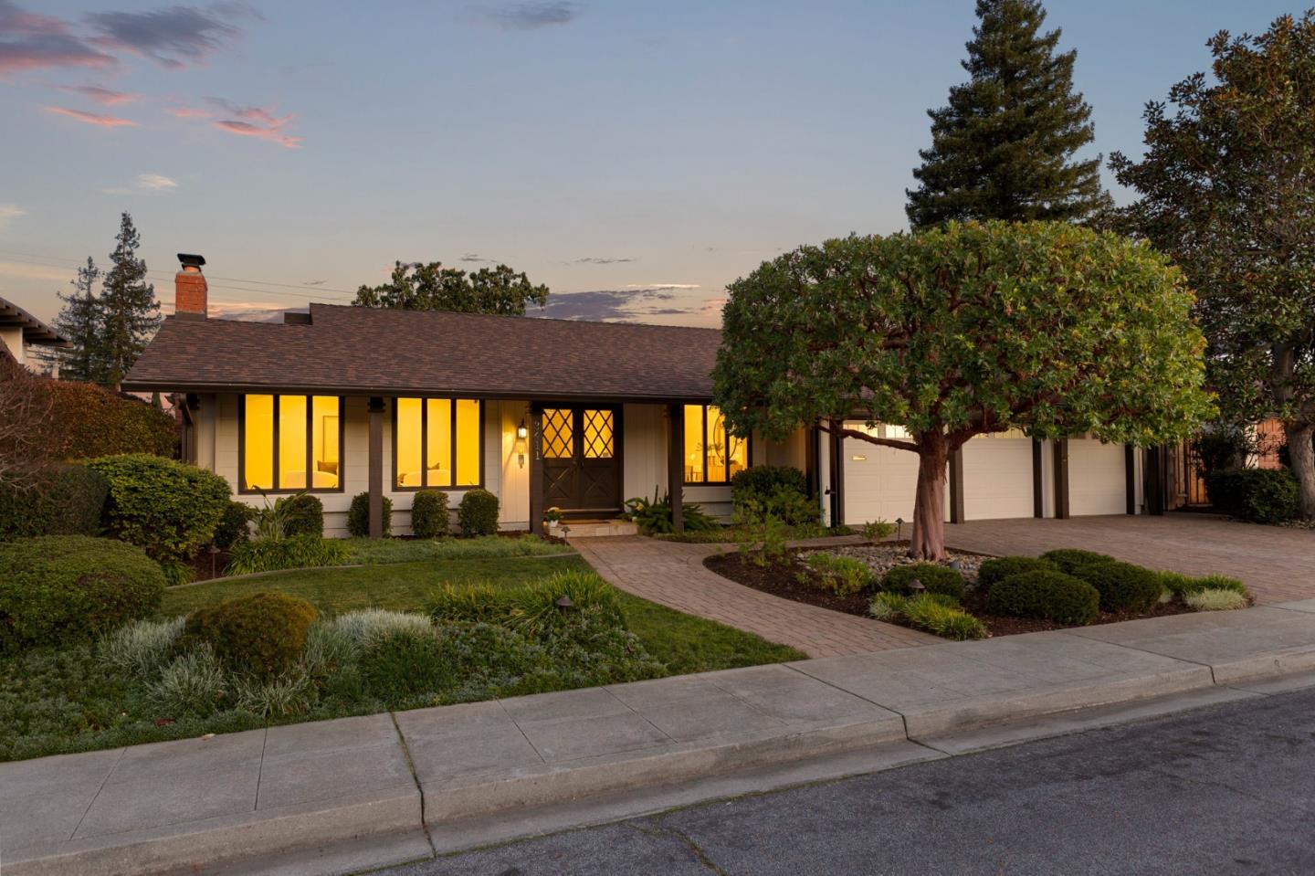 3411 Shady Spring Lane