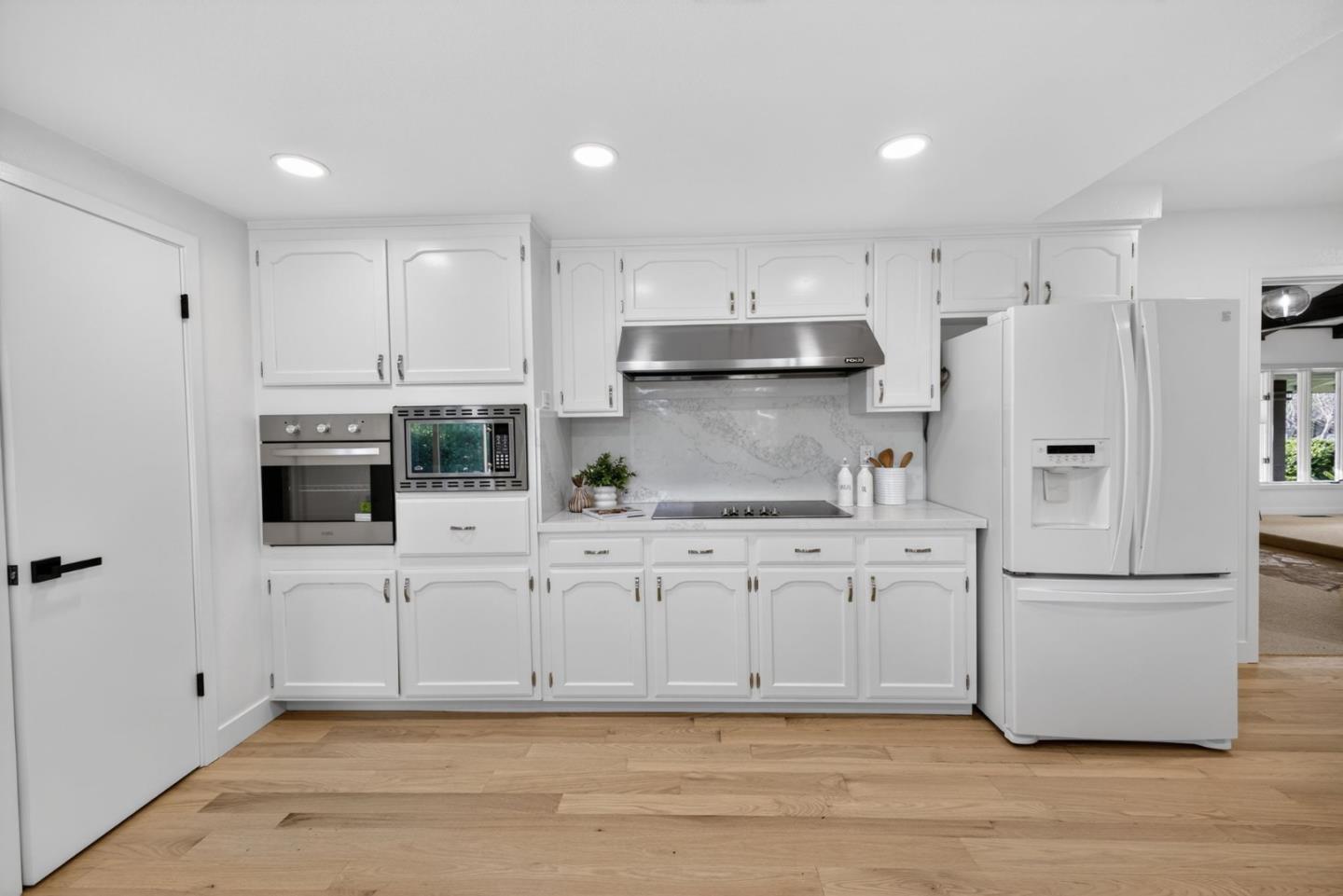 3411 Shady Spring Lane