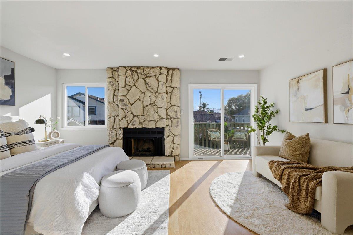 275 South Bayview Avenue N