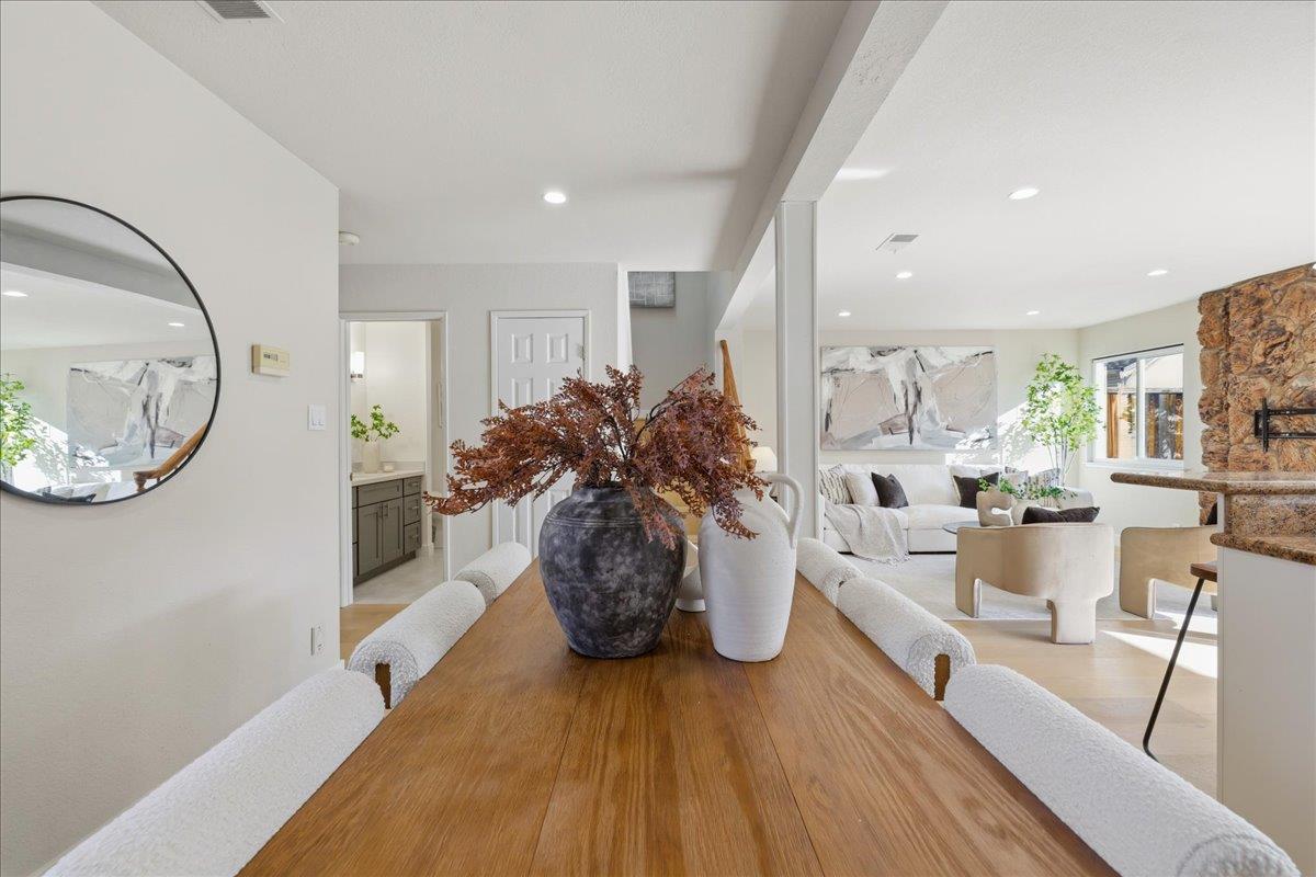 275 South Bayview Avenue N