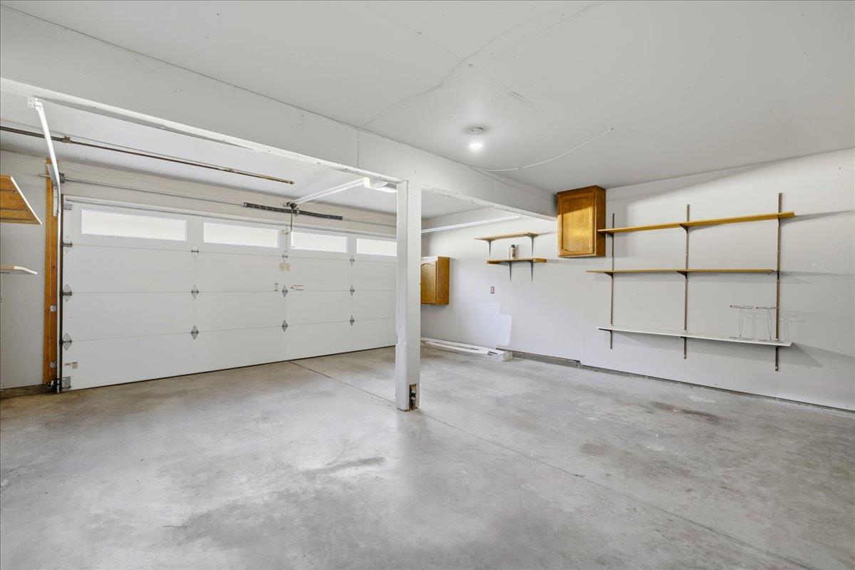 275 South Bayview Avenue N