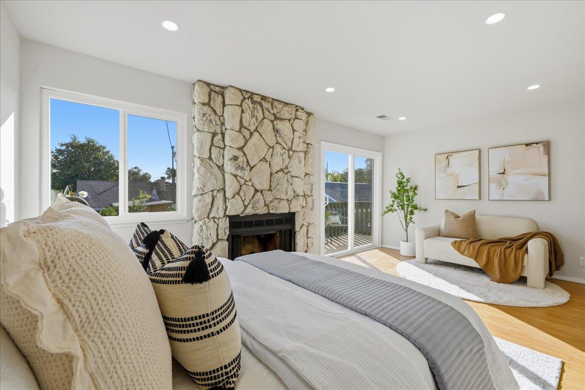 275 South Bayview Avenue N