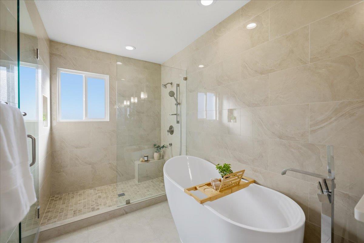 275 South Bayview Avenue N