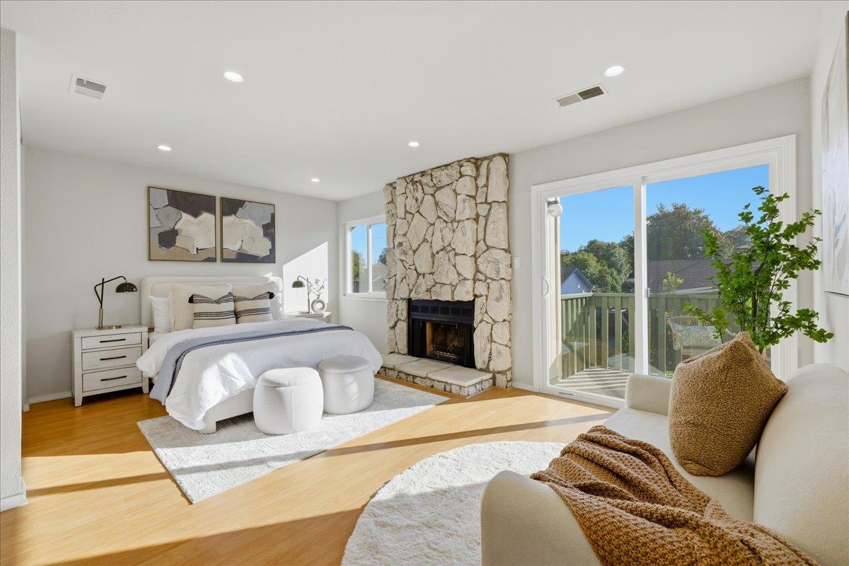 275 South Bayview Avenue N