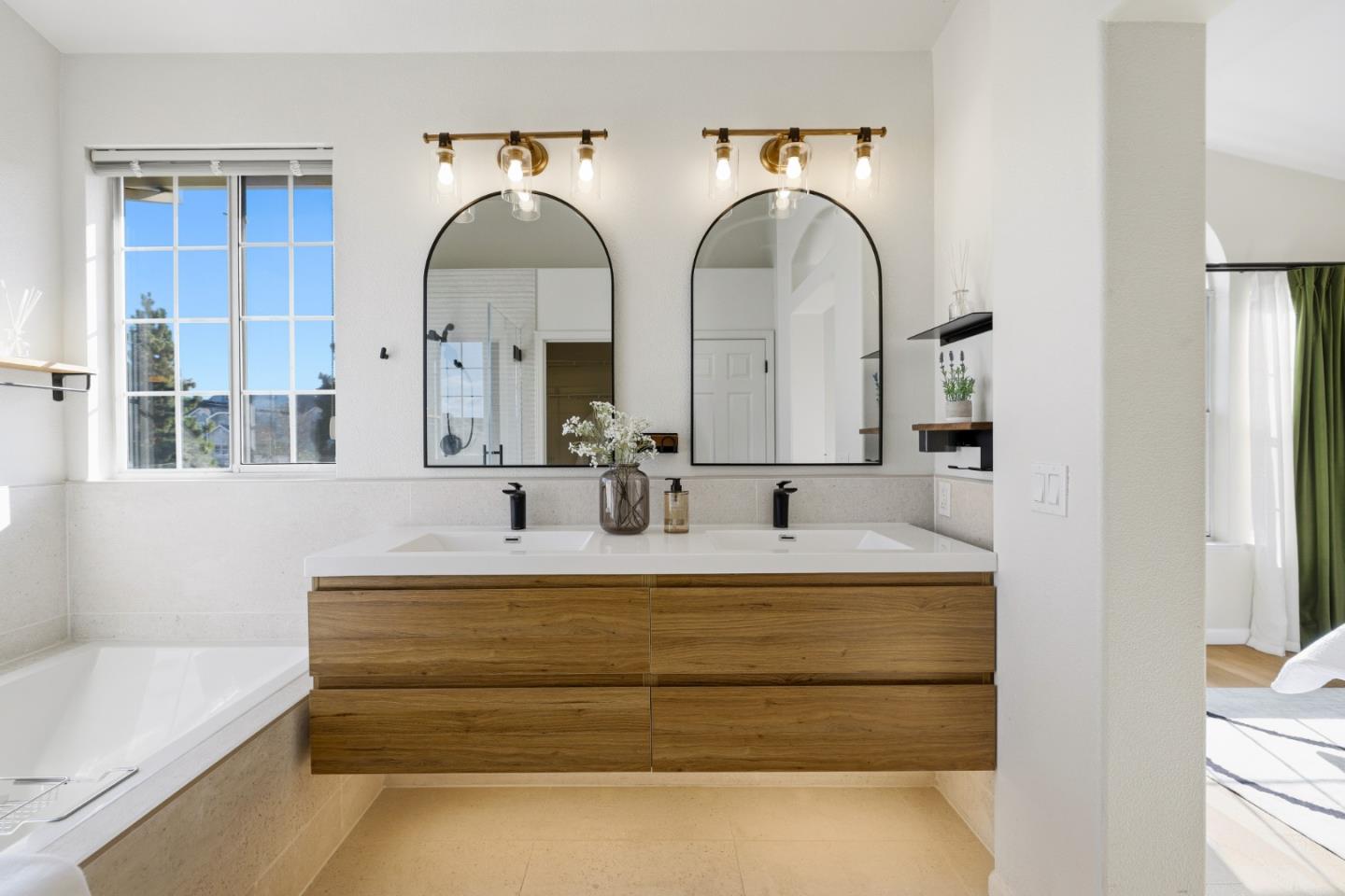 1152 La Rochelle Terrace F