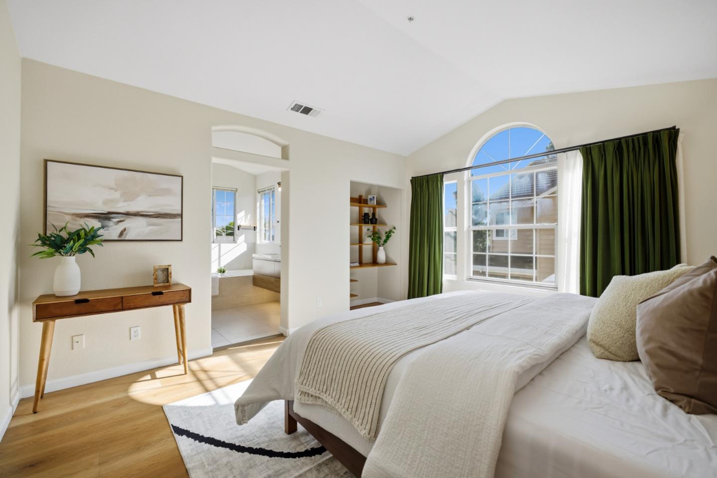 1152 La Rochelle Terrace F