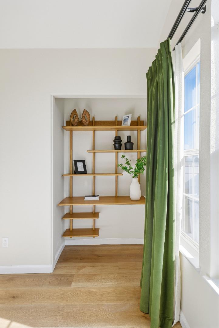 1152 La Rochelle Terrace F