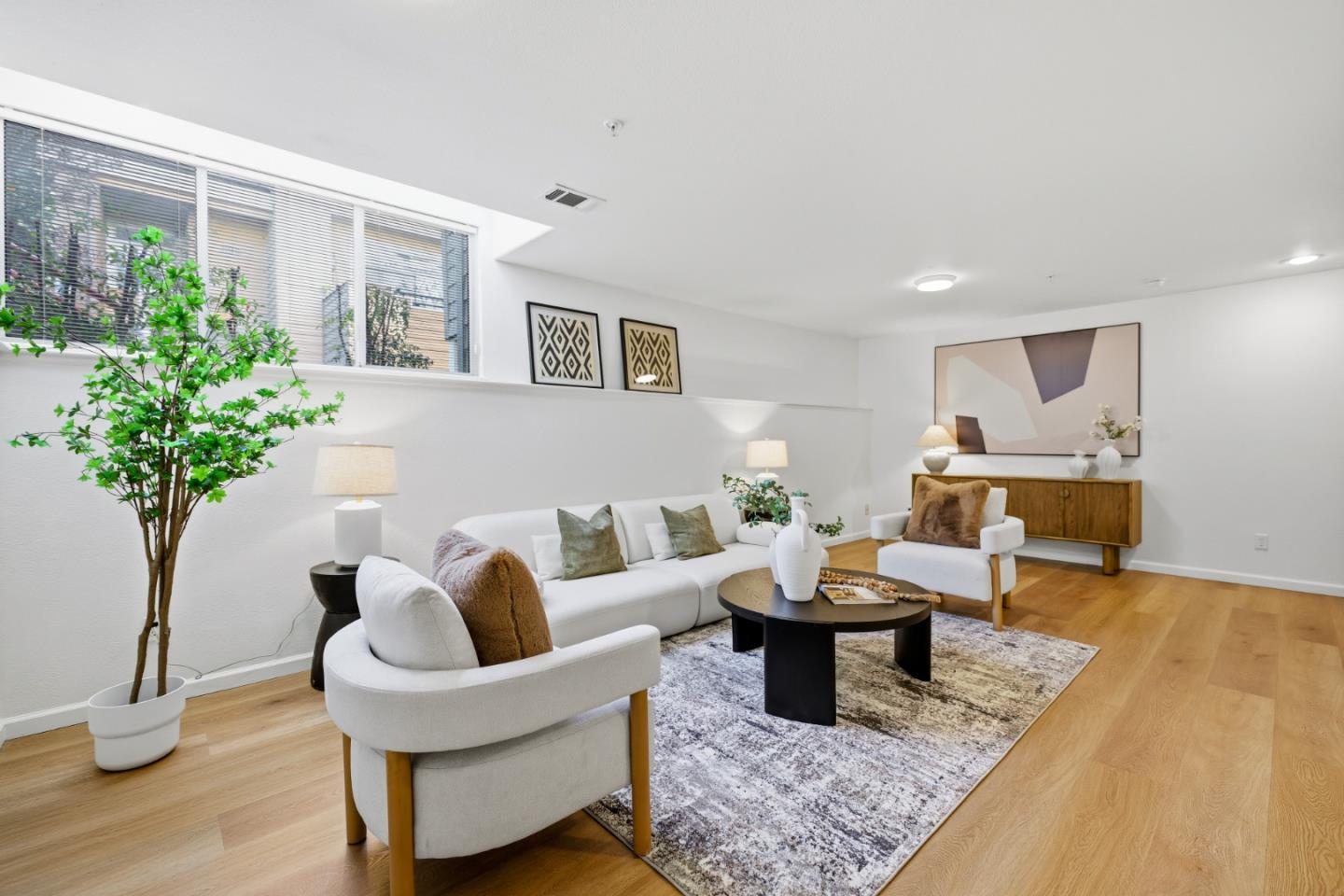 1152 La Rochelle Terrace F