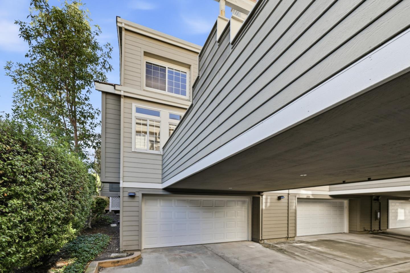 1152 La Rochelle Terrace F