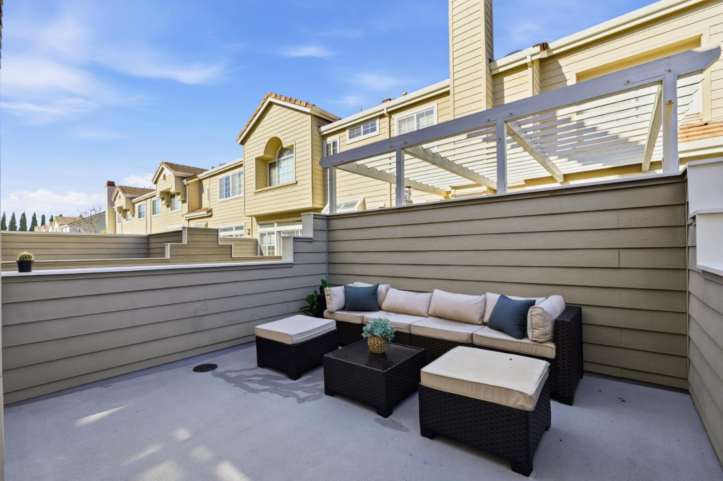 1152 La Rochelle Terrace F