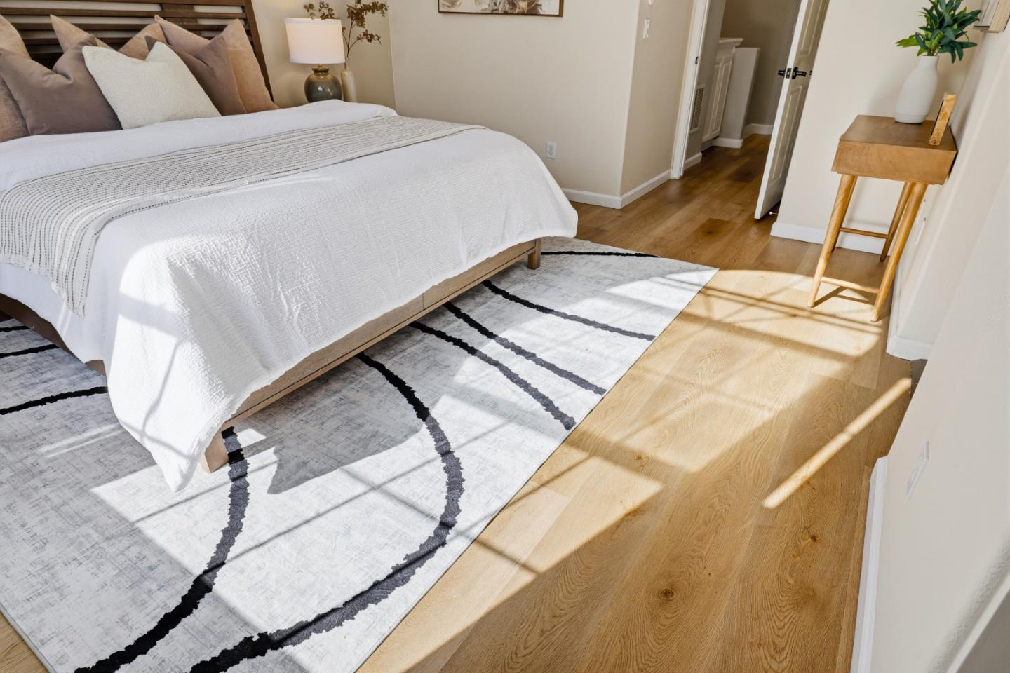 1152 La Rochelle Terrace F