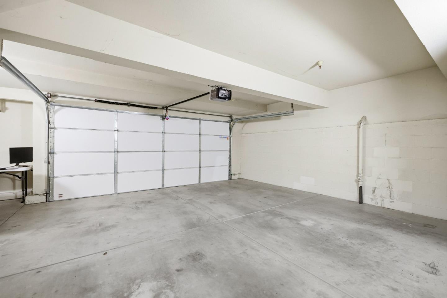 1152 La Rochelle Terrace F