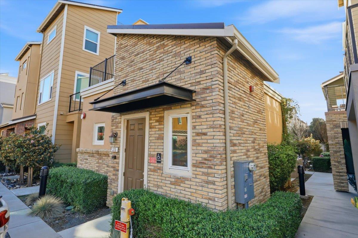 381 Charles Morris Terrace