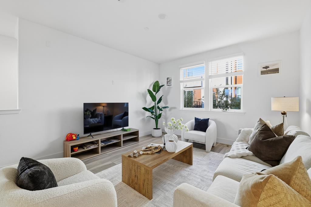 3675 Broadcast Common