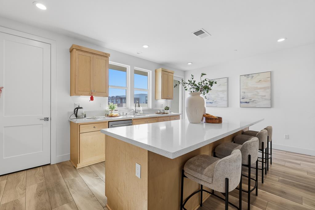 3675 Broadcast Common