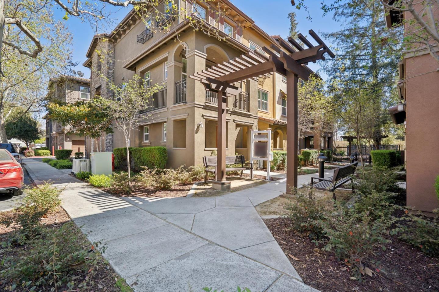 503 Bellezza Place