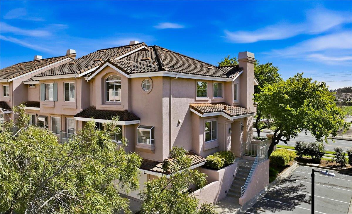 6031 Commerce Drive 7