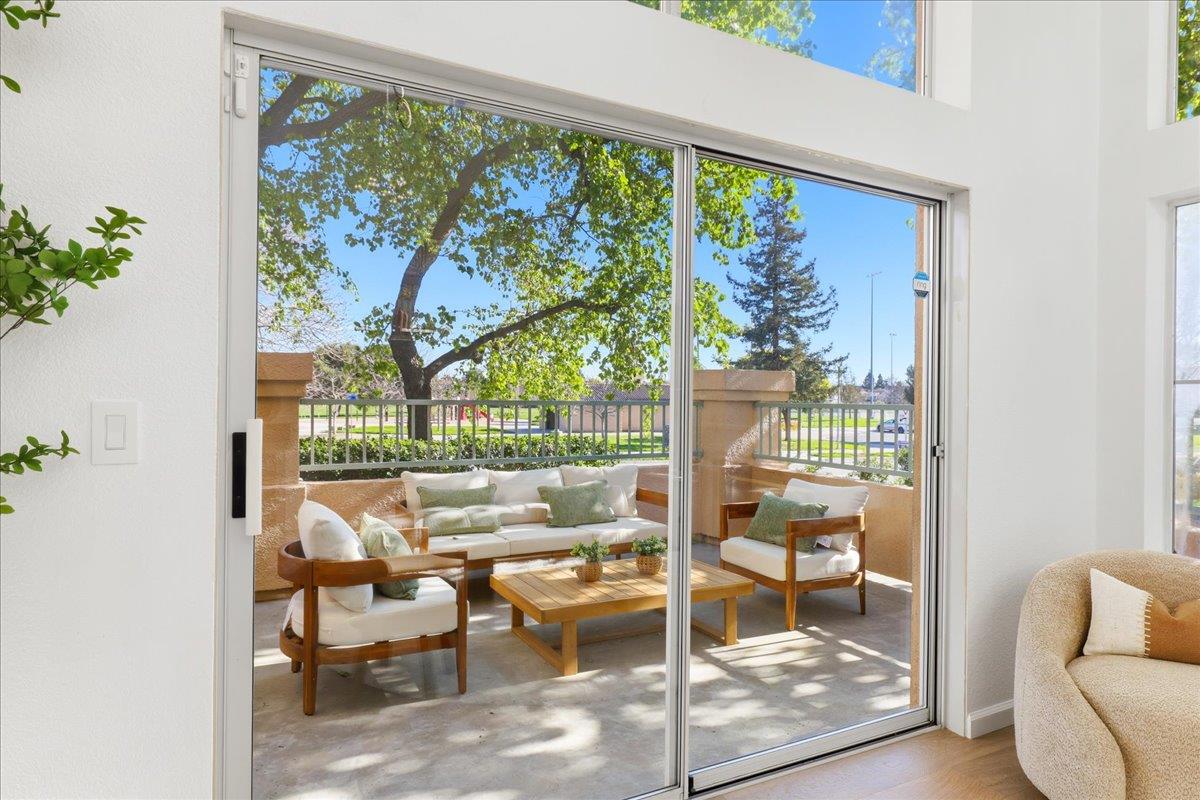 6031 Commerce Drive 7