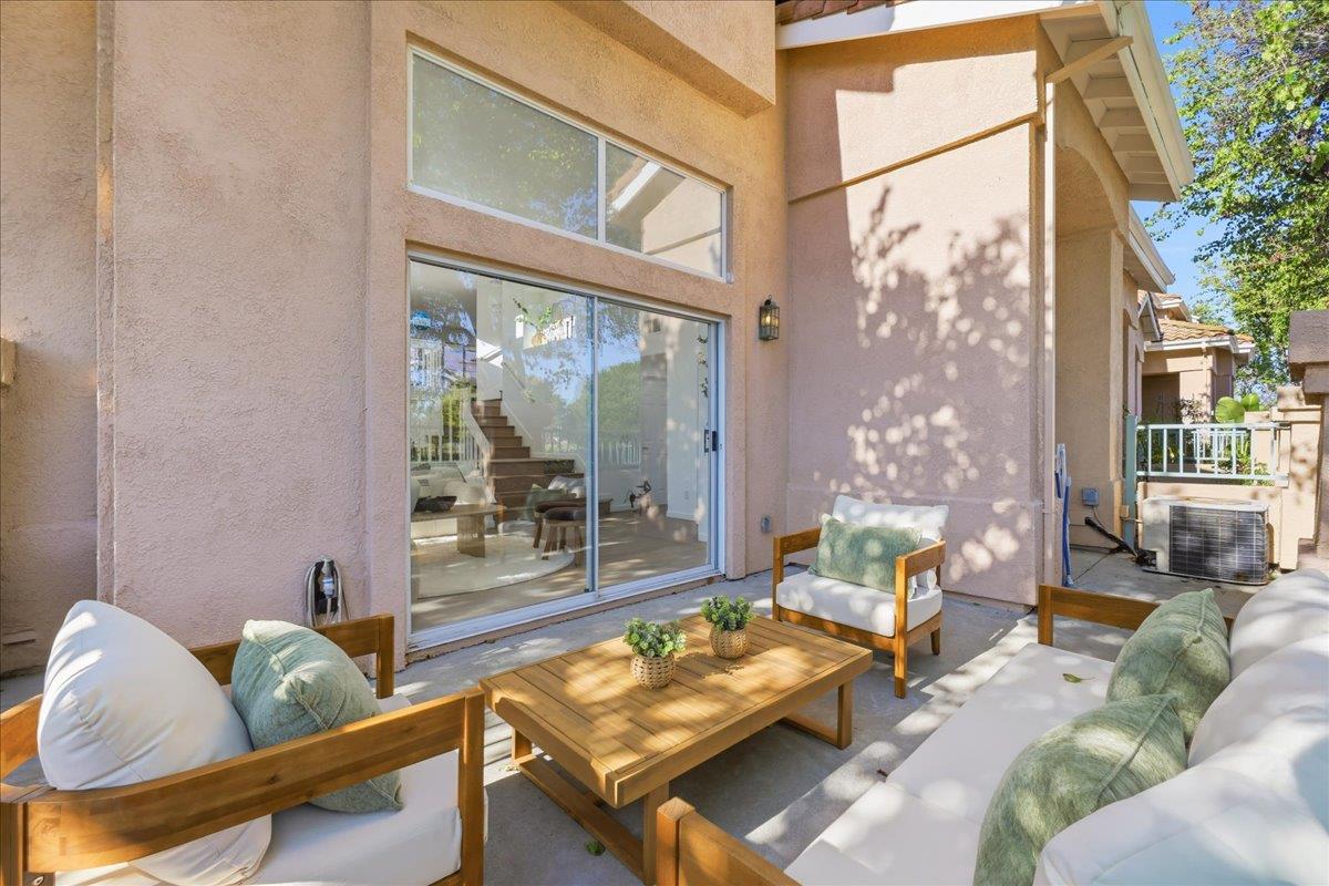 6031 Commerce Drive 7