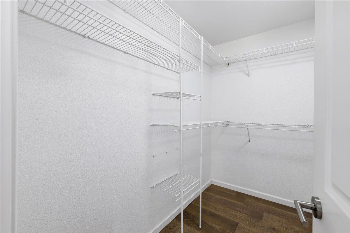 6031 Commerce Drive 7