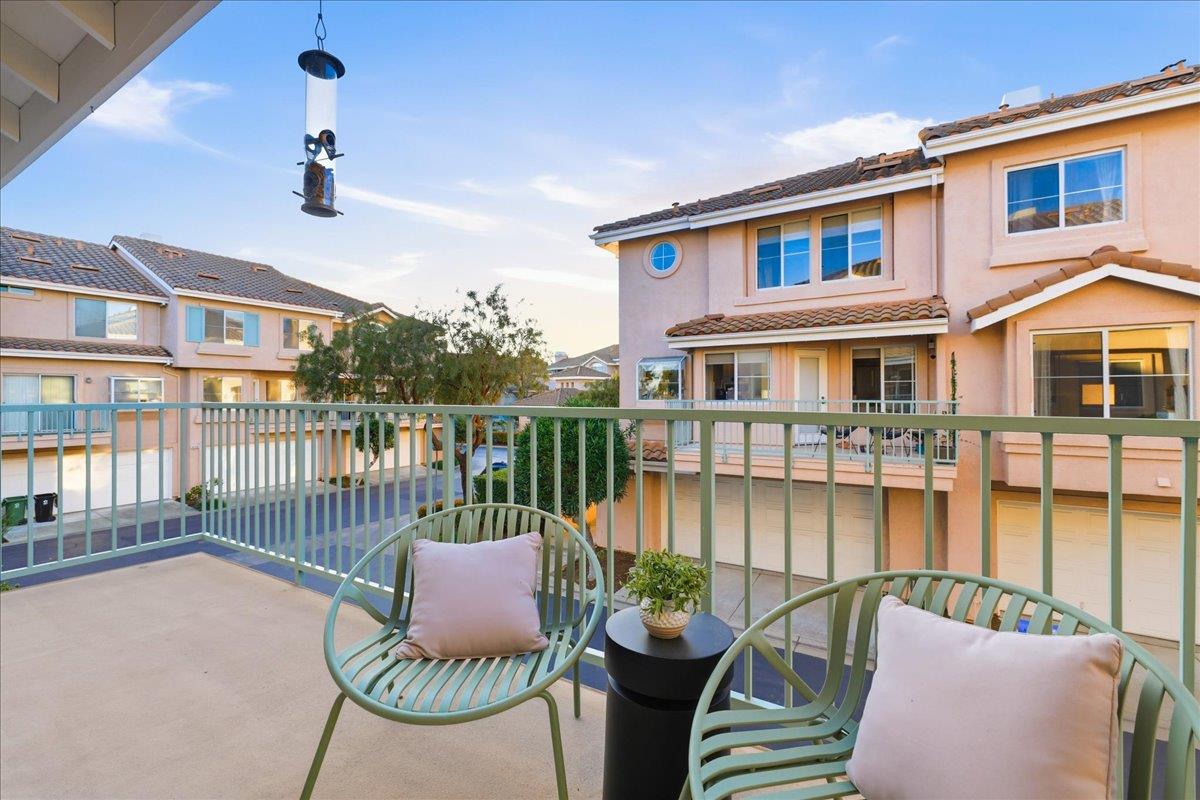 6031 Commerce Drive 7