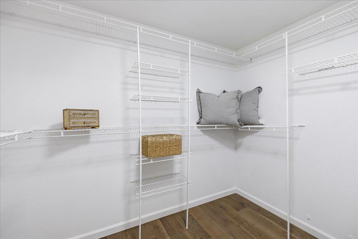 6031 Commerce Drive 7