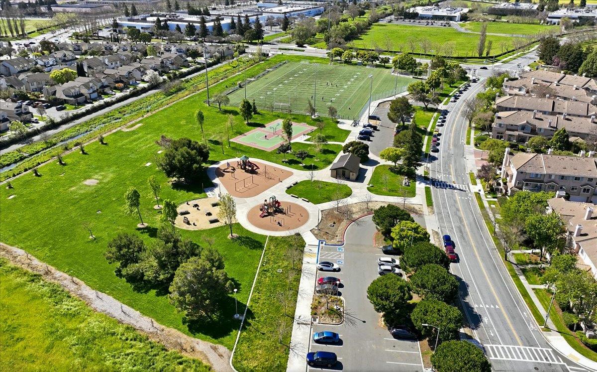 6031 Commerce Drive 7