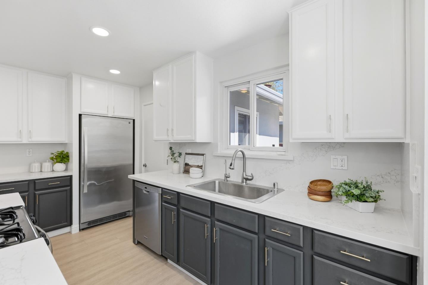 2242 Cabrillo Avenue