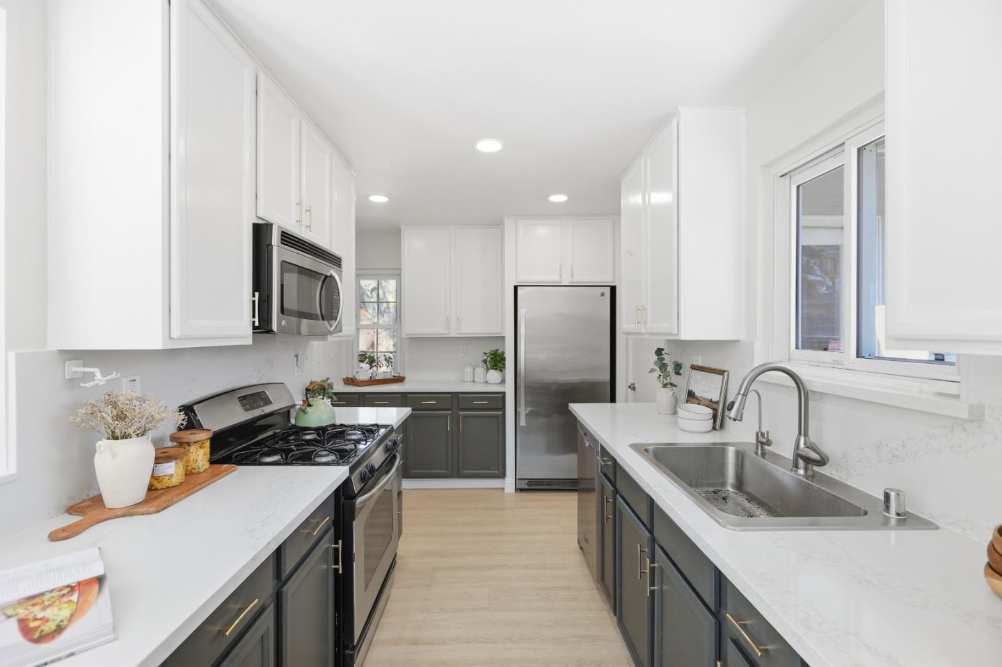 2242 Cabrillo Avenue