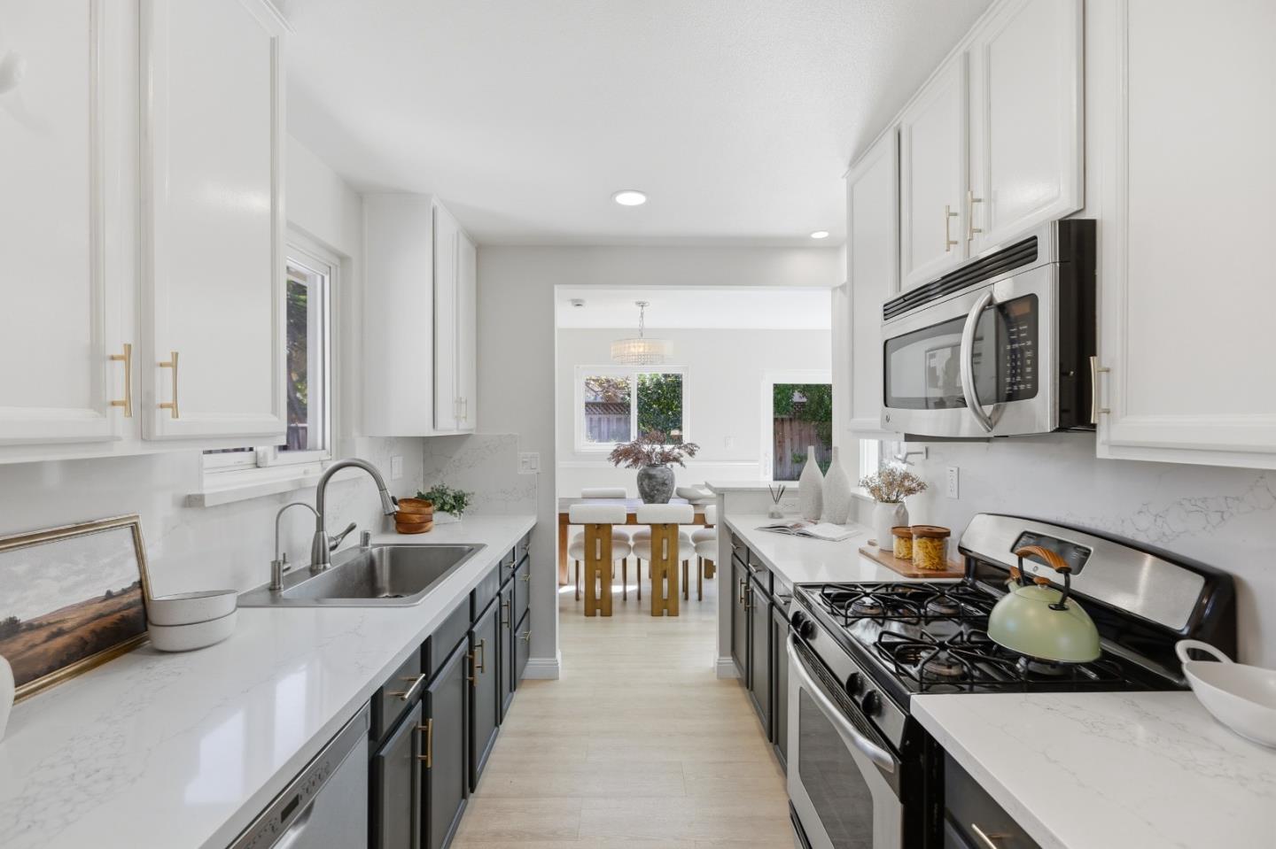 2242 Cabrillo Avenue