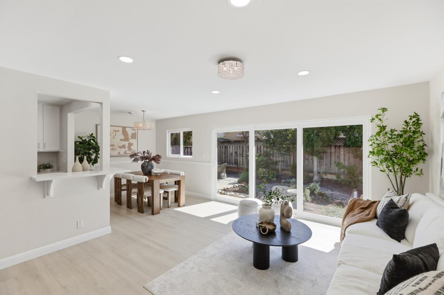 2242 Cabrillo Avenue