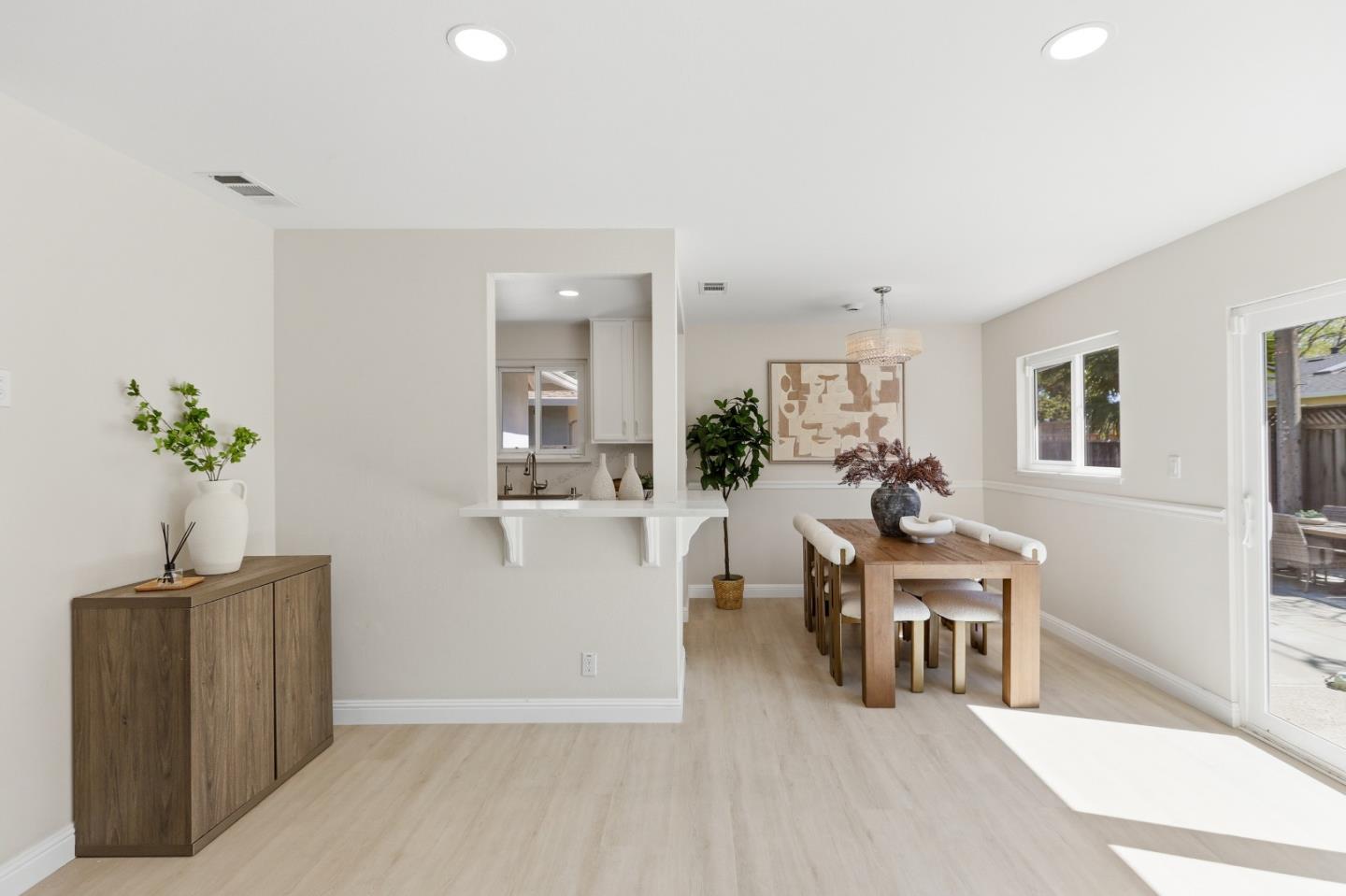 2242 Cabrillo Avenue