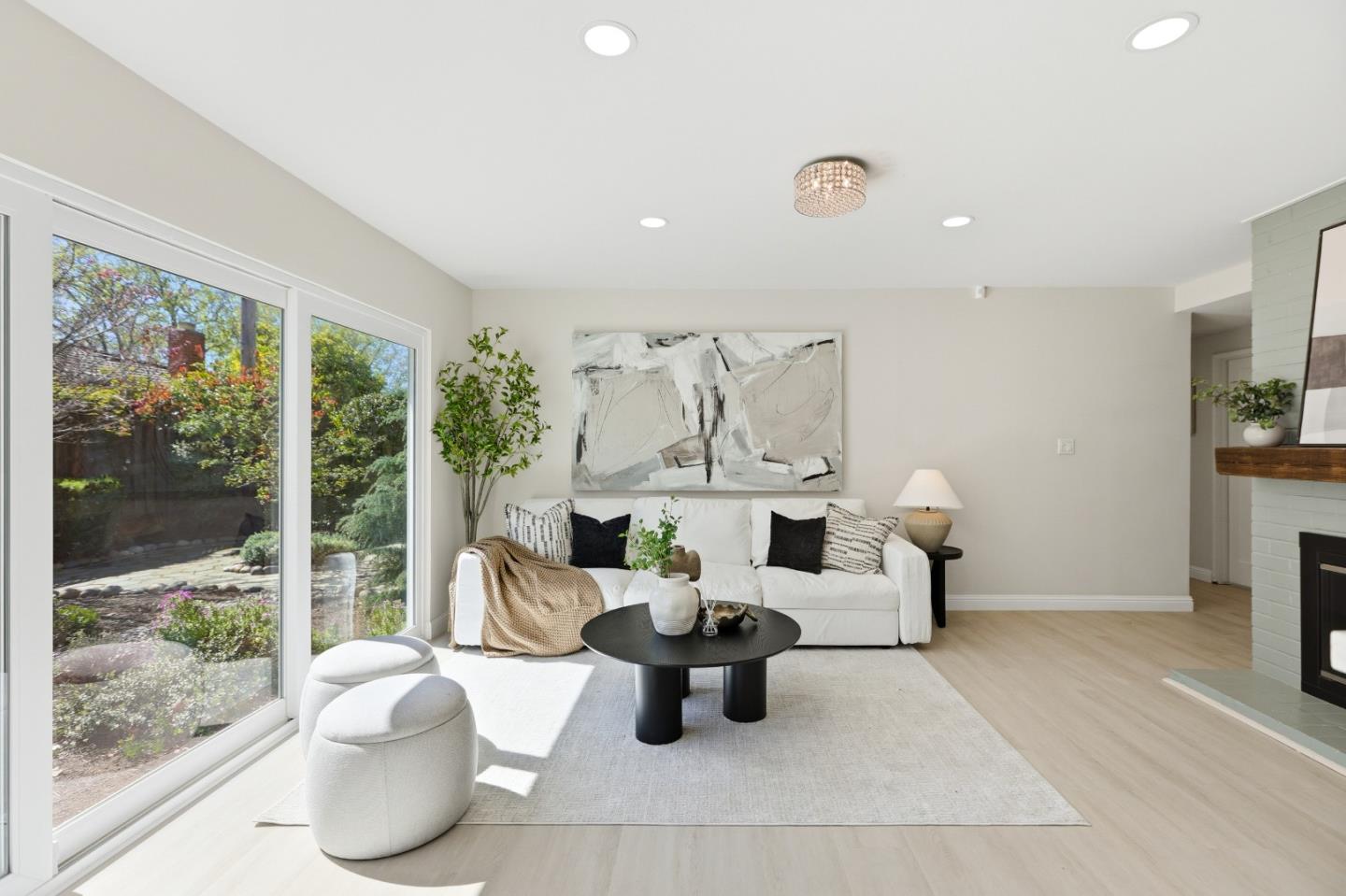 2242 Cabrillo Avenue