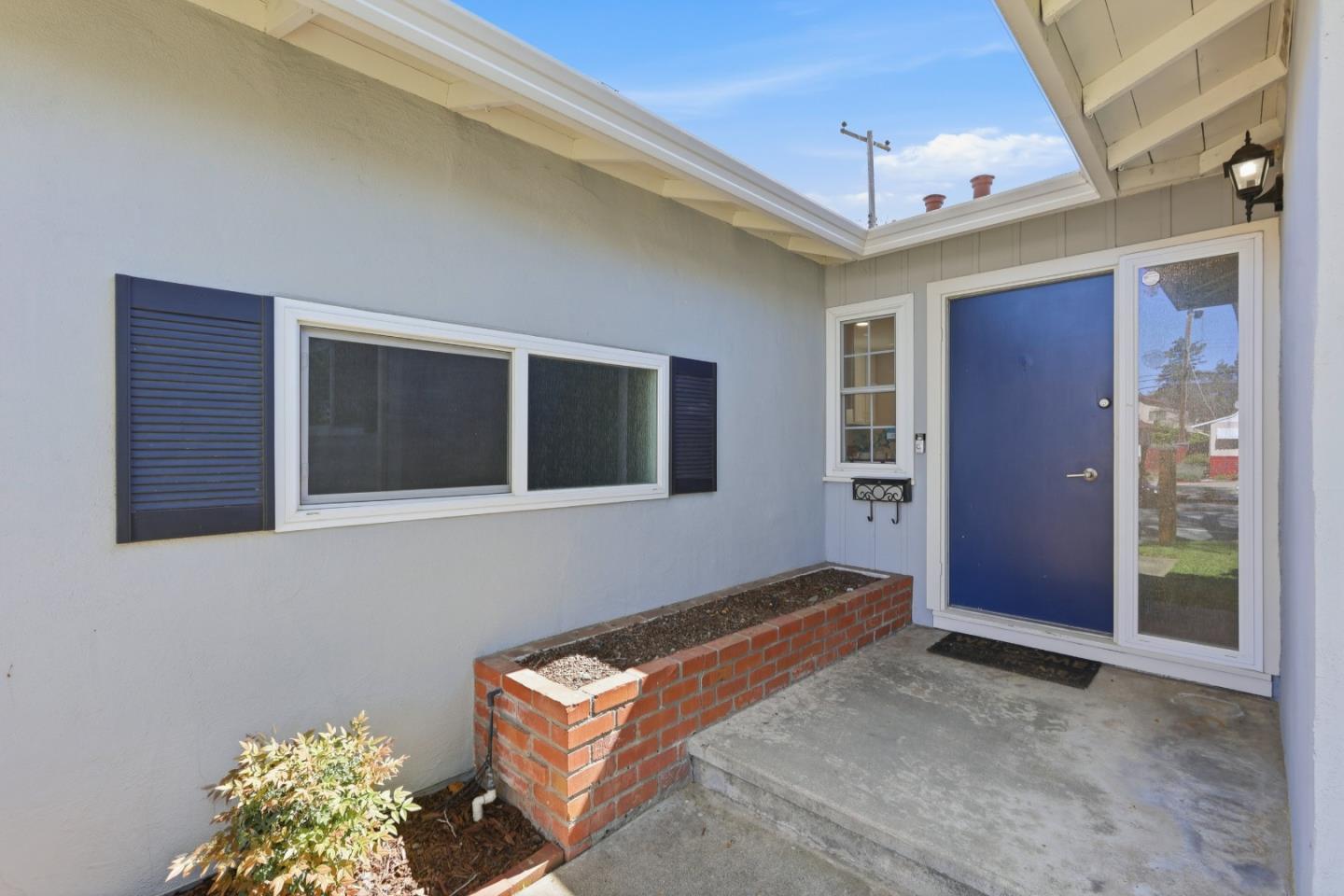 2242 Cabrillo Avenue