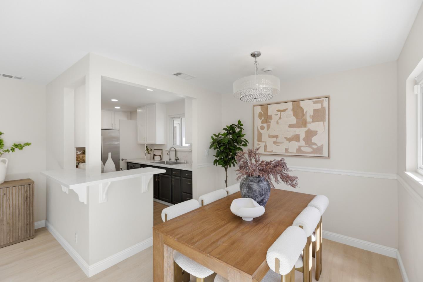 2242 Cabrillo Avenue