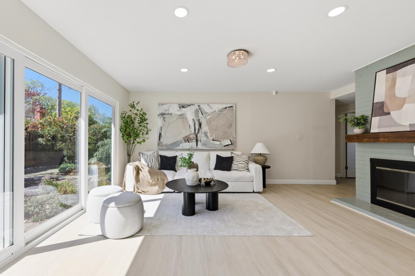 2242 Cabrillo Avenue