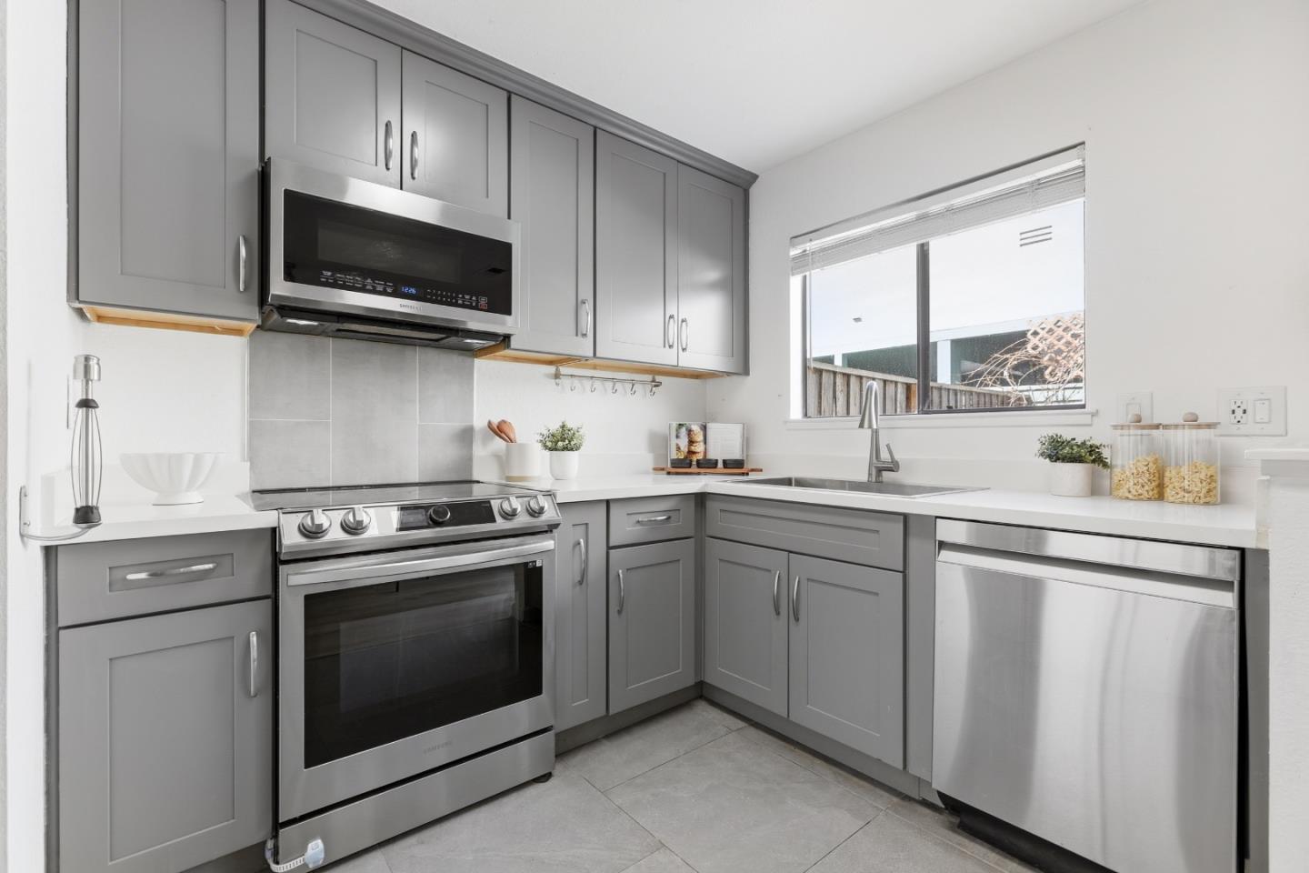 34827 Dorado Common