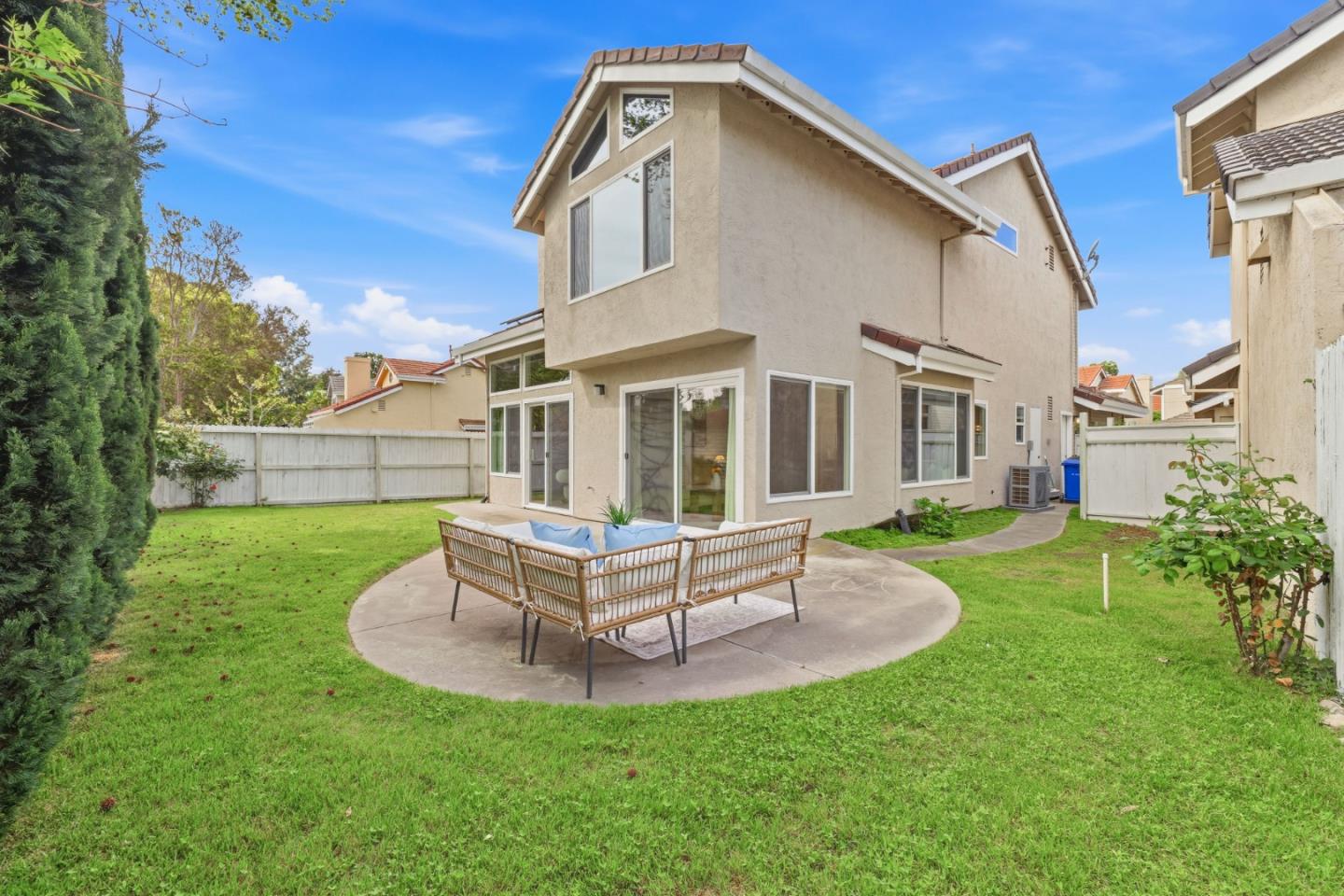 2896 Barrington Terrace