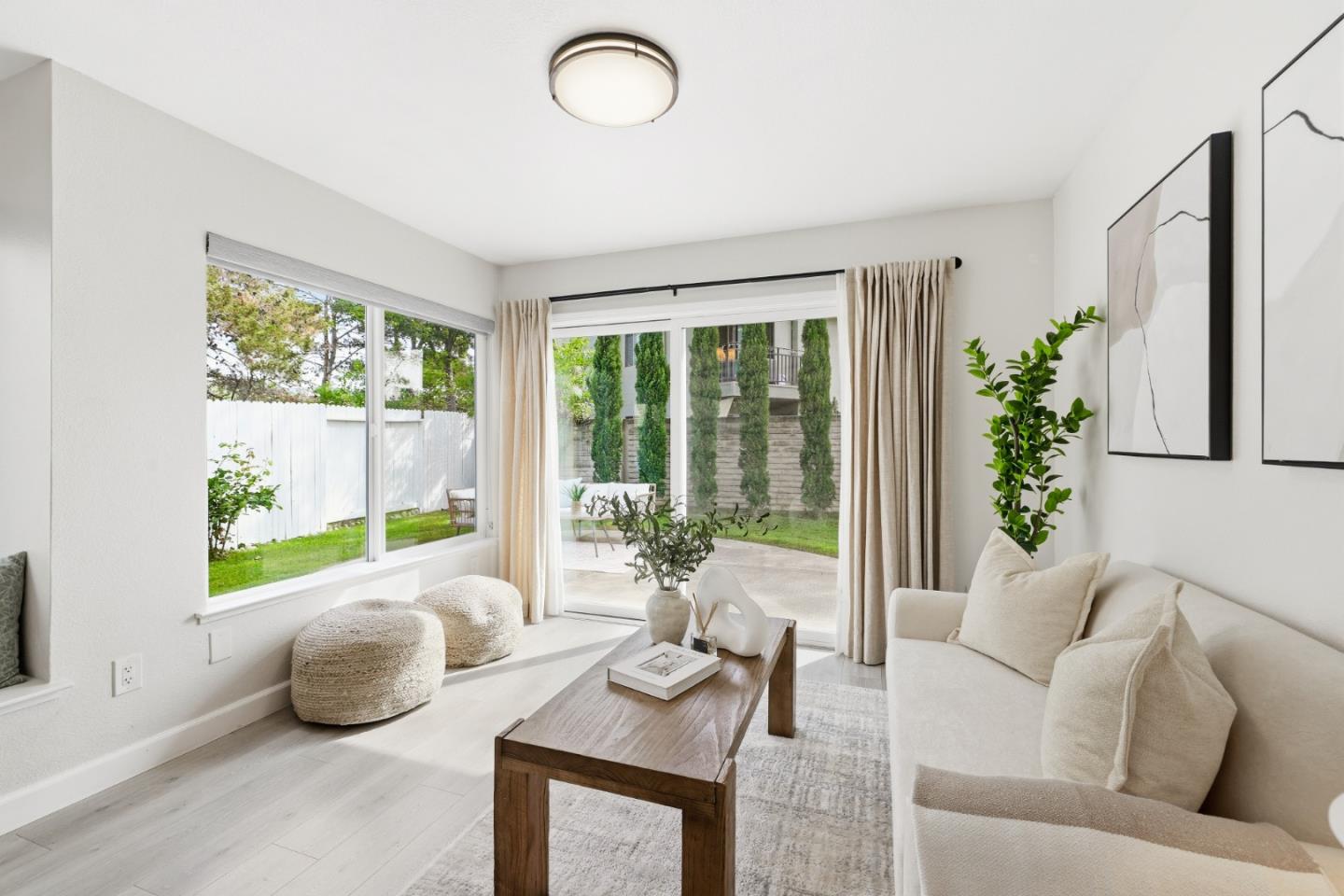 2896 Barrington Terrace