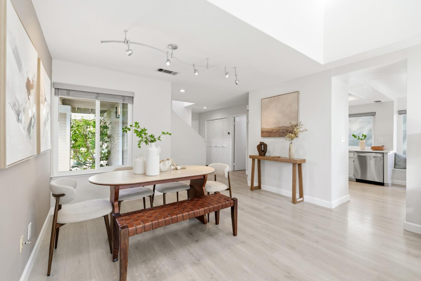 2896 Barrington Terrace