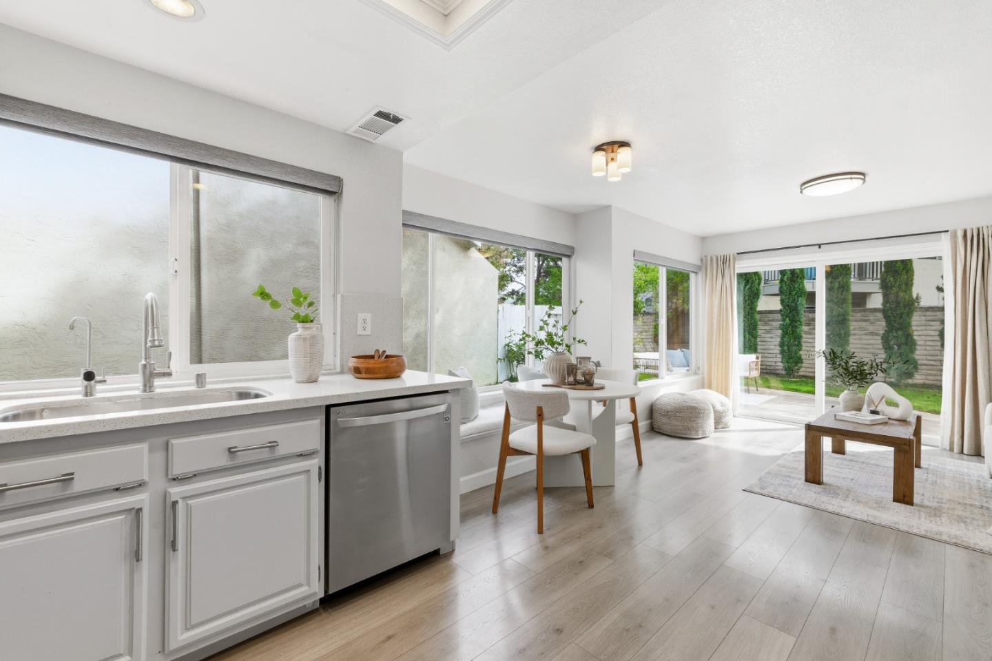 2896 Barrington Terrace