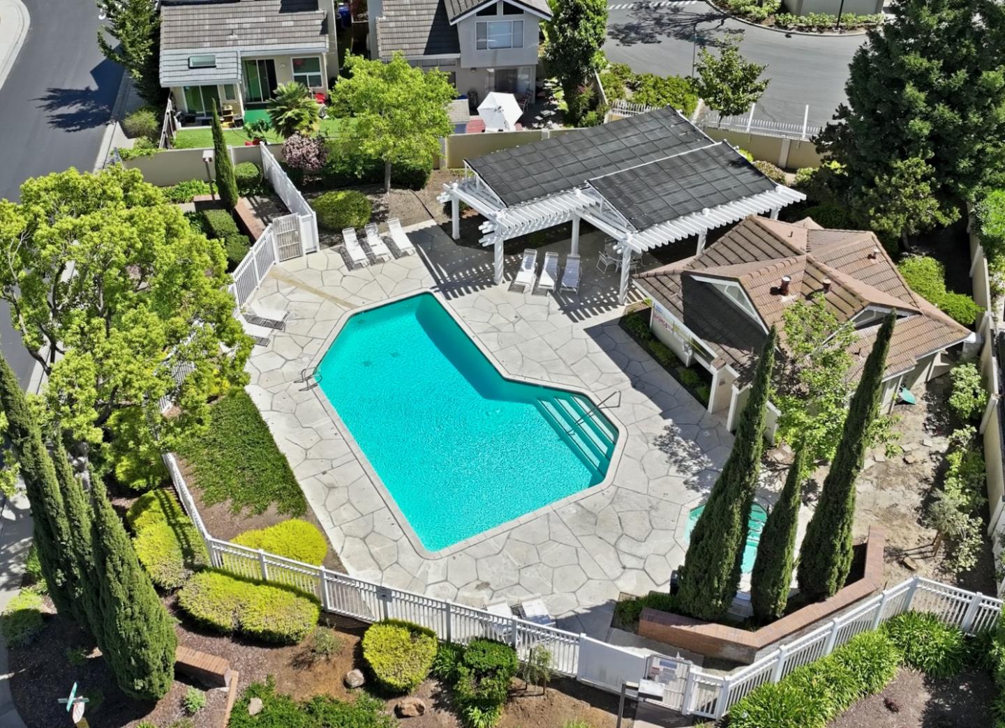 2896 Barrington Terrace