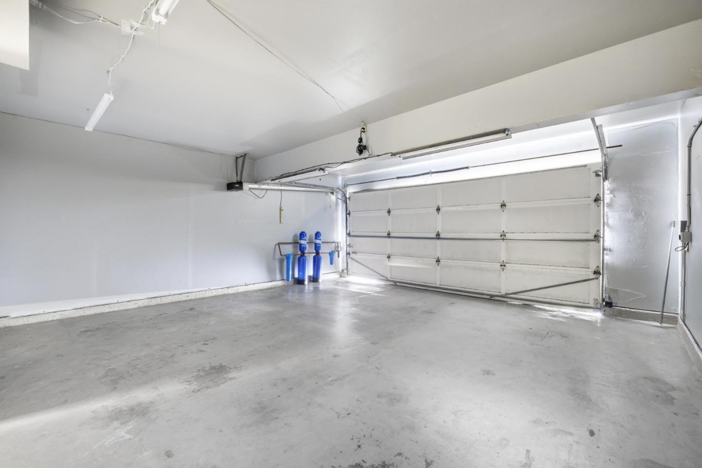 2896 Barrington Terrace