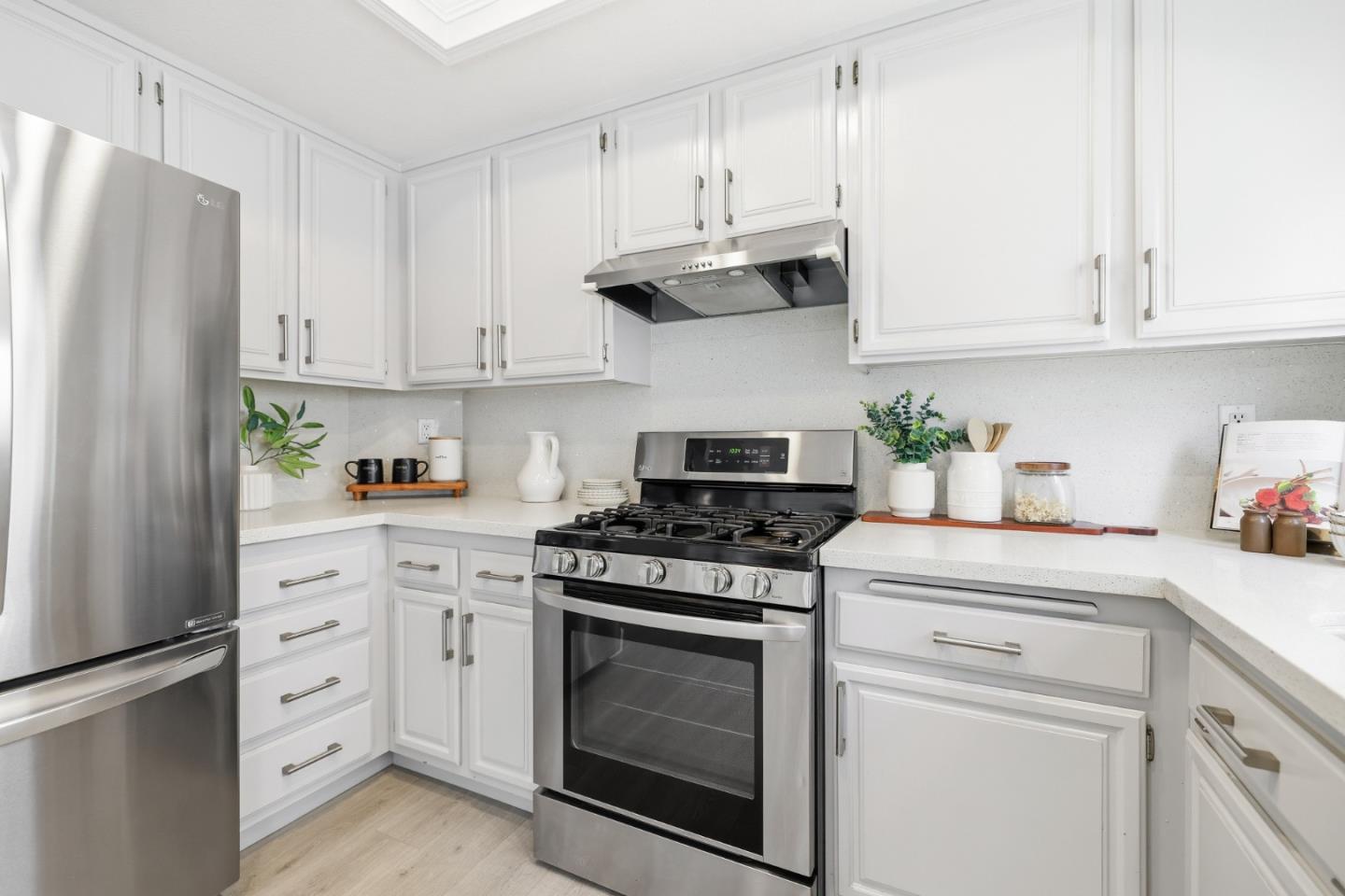 2896 Barrington Terrace