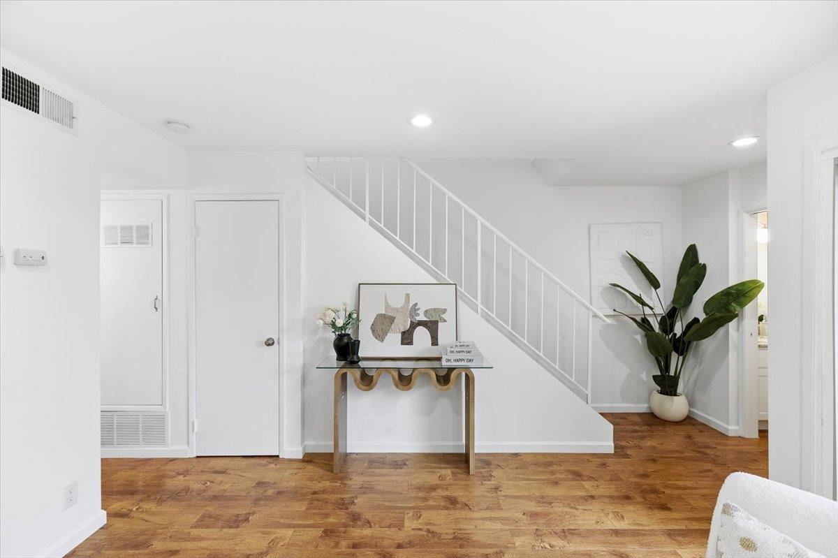 236 East Red Oak Drive B