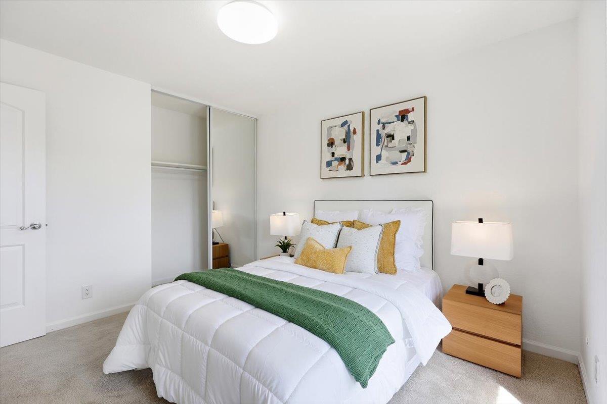 236 East Red Oak Drive B