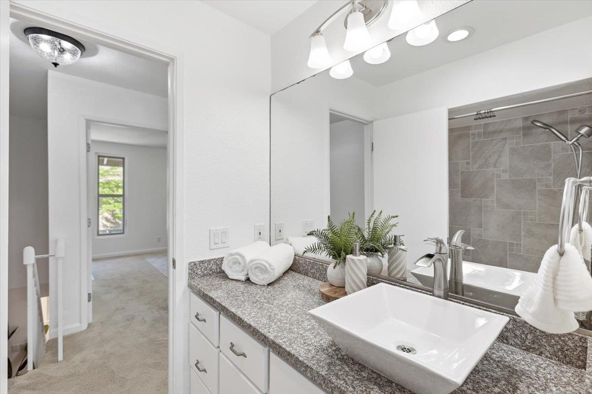 236 East Red Oak Drive B